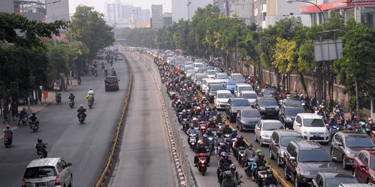 Forum RT/RW geruduk kantor Ahok, hindari jalan ini agar tak macet
