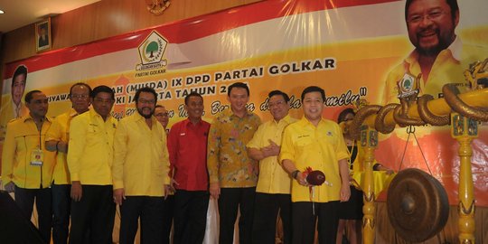 Musda Golkar Papua Barat ricuh, kaca dan pintu hotel dirusak massa