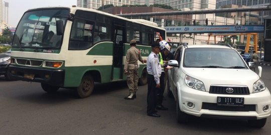 Pelanggaran sistem ganjil genap turun 31 persen