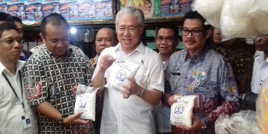 Gelar operasi pasar, Inkoppol jual gula pasir Rp 12.500 per kg