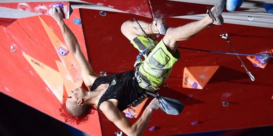 Menyaksikan serunya Kejuaraan Dunia Climbing 2016 di Paris