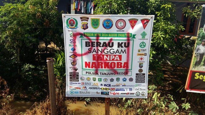 coretan tulisan pki di berau