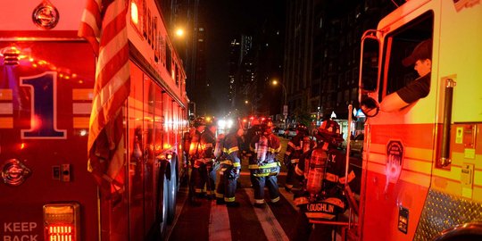 Panci presto diamankan Polisi New York dari lokasi ledakan