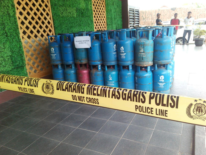 5 tersangka truk lpg ilegal di cilacap