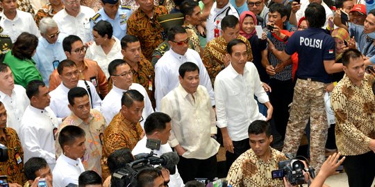 Jokowi wajibkan pejabat negara transparan gunakan uang milik rakyat