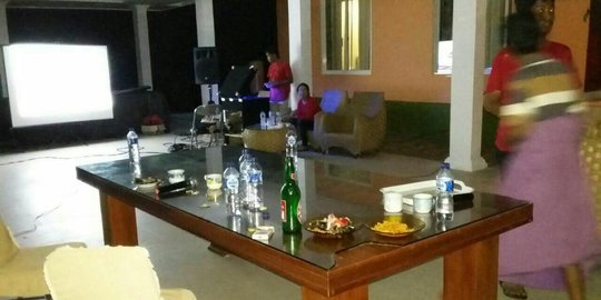 Ajak 17 napi mandi air panas & pesta miras, Karutan Soppeng dicopot