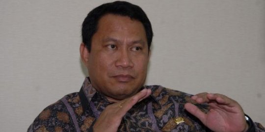 Ketua Komisi V DPR bungkam soal 'rapat setengah kamar'