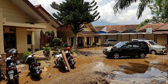 Korban tewas banjir bandang di Garut bertambah jadi 23 orang