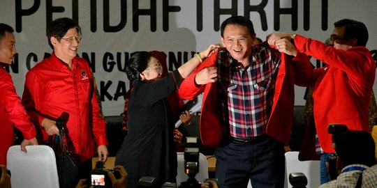 Golkar marah, PDIP sebut pakaikan jas merah biar Ahok tak arogan