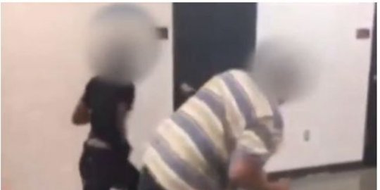 kelas guru ini mengamuk hajar murid hingga bonyok rev1