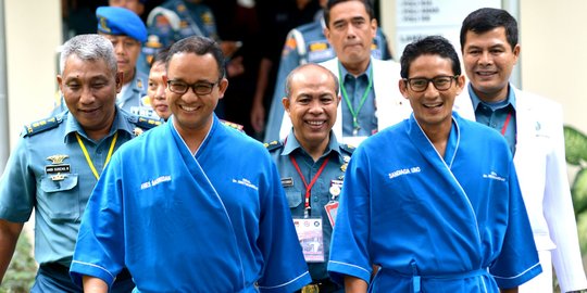 Selesai tes kesehatan, Anies bilang 'Alhamdulillah sehat terus'