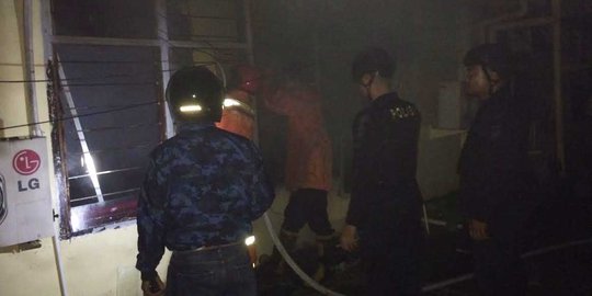 Ruangan staf Humas Polda Riau terbakar, kamera dan 4 komputer hangus