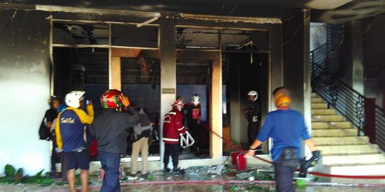 Ini penyebab pendemo nekat bakar gedung versi pimpinan DPRD Gowa