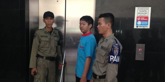 Lift Balai Kota Depok makan korban, sepasang suami istri terjebak