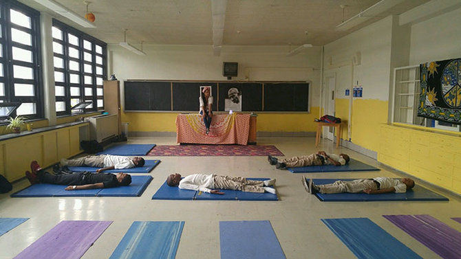 program holistic me di robert w coleman school