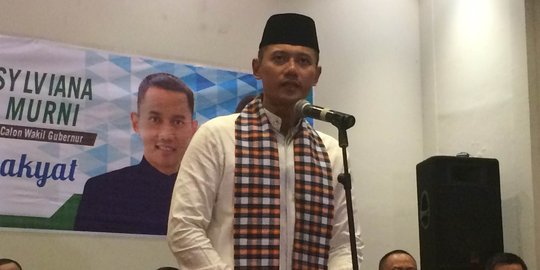 'Mending pilih Agus, gagah kalem daripada yang suka marah-marah'