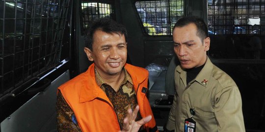 Kebut usut suap Gatot, KPK periksa Sekretaris DPRD Sumatera Utara