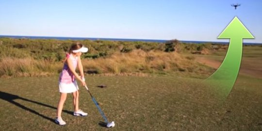 [Video] Hebat, bocah 8 tahun pukul jatuh drone pakai bola golf!