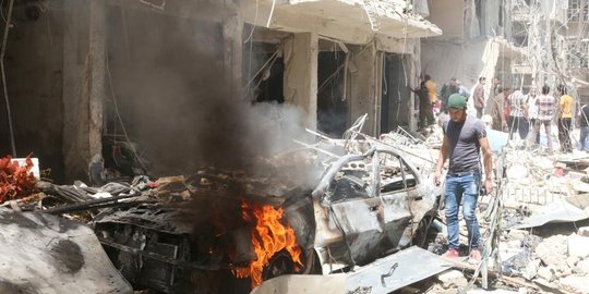 Serangan udara hantam rumah sakit dan toko roti di Aleppo