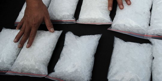 Jadi kurir sabu, Ubai ditangkap petugas di lokalisasi Wisma Sehati