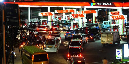 1 Oktober, Premium turun jadi Rp 6.150 & solar naik Rp 5.750/liter