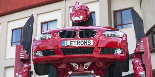 Ini dia wujud nyata mobil robot Transformers di Turki