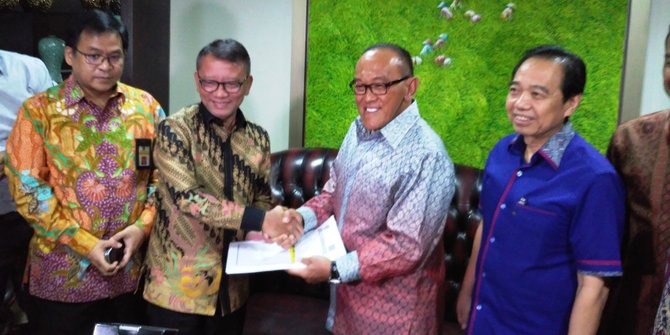 Hasil gambar untuk aburizal bakrie tax amnesty