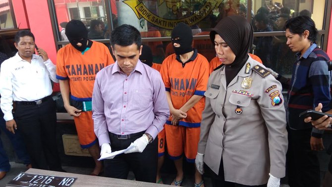 3 pecatan tni pelaku pembunuhan santri padepokan kanjeng dimas