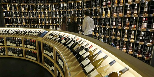 Mengunjungi surga Wine di La Cite du Vin Prancis