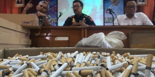Bea Cukai Solo grebek pabrik rokok ilegal di Klaten