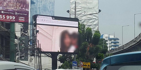 Tayangan porno di videotron, bukti birokrasi tak pernah kerja serius