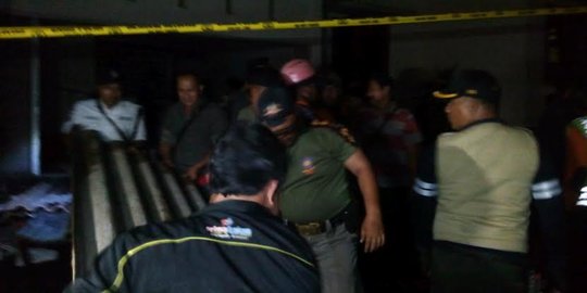 Perumahan mewah di Semarang terkena longsor, dua anak tertimbun