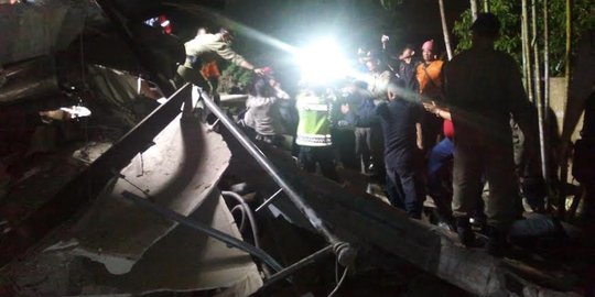 Jesica dan Jason berada dalam satu kamar saat longsor terjadi