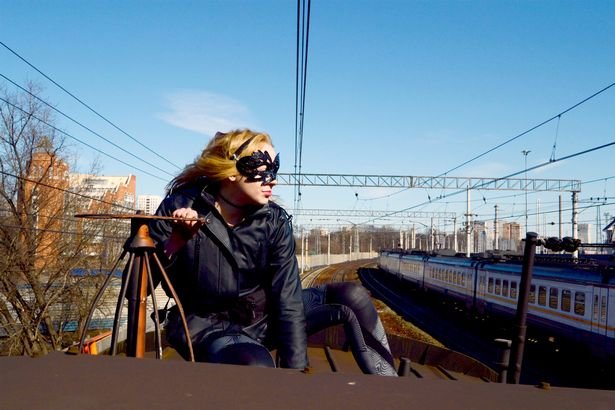kobzarro train surfer 19 tahun dari rusia