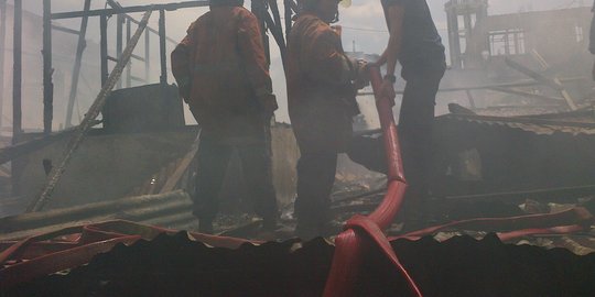 Tujuh rumah di Griya Asri Bekasi ludes terbakar