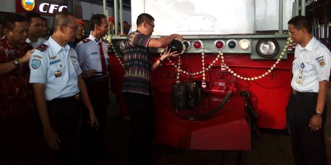 KAI luncurkan KA ekonomi AC Ambarawa Ekspres rute Semarang-Surabaya KAI luncurkan KA ekonomi AC Ambarawa Ekspres rute Semarang-Surabaya