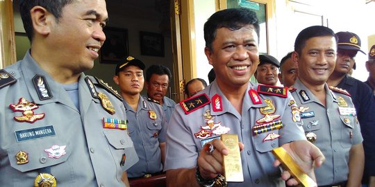 Rumah korban Taat Pribadi digeledah, ditemukan emas dan 3 koper uang