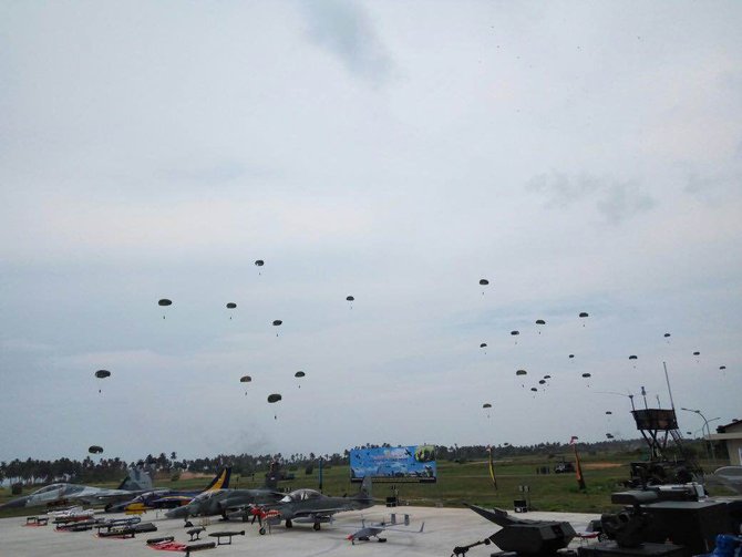 latihan tni di natuna