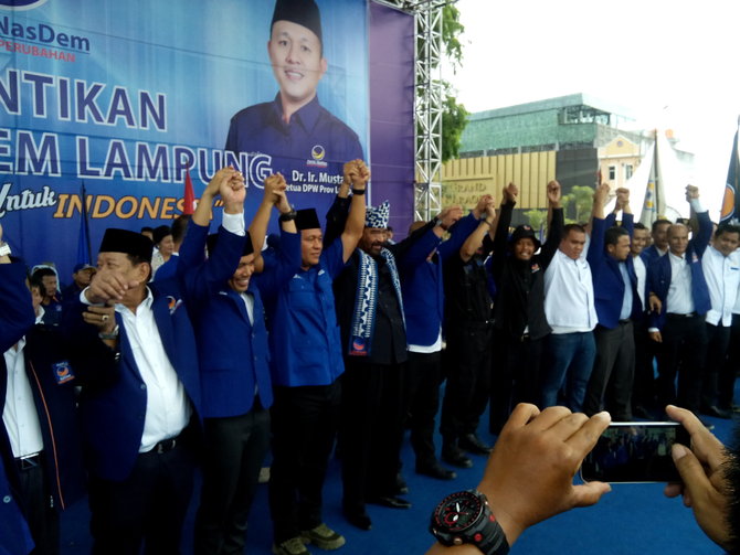 pelantikan dpw nasdem di lampung masuk rekor muri