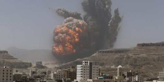 Serangan udara hantam upacara pemakaman di Yaman, 140 orang tewas