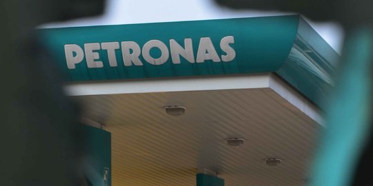 Harga minyak rendah, Petronas akui harus PHK karyawan