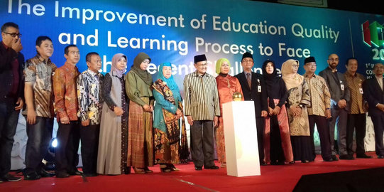 Habibie buka Konferensi Internasional Pendidikan Islam I di Solo