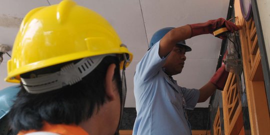 Parah, petugas penertiban listrik masuk kamar tanpa izin pemilik