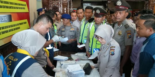 Kapolda Riau dan anak buahnya dites urine, 3 positif narkoba