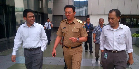 Ahok minta DPRD DKI kembali bahas Raperda Reklamasi