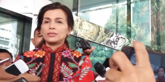 Istri Irman Gusman tak tahu bungkusan di rumahnya berisi uang suap