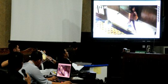 Pengacara Jessica minta rekaman CCTV diabaikan, ini respons JPU