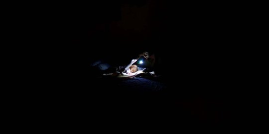 Potret prihatin warga Haiti lewati malam tanpa listrik