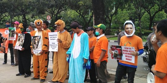 Ahok diminta tegas gusur pasar satwa ilegal di Jatinegara