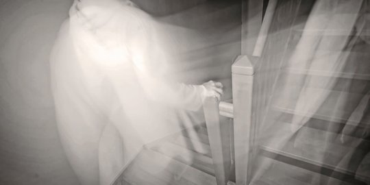 ingin percaya akan hantu rev1